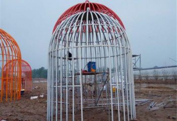 鳥籠雕塑廠家，鏤空烤漆工藝，廣場(chǎng)不銹鋼景觀雕塑