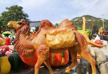 玻璃鋼駱駝雕塑廠家 田間彩繪雕塑 仿真擺件