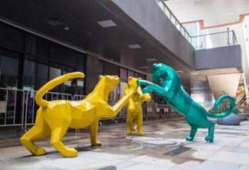 不銹鋼城市豹子雕塑廠家 風景區彩繪雕塑 抽象擺件