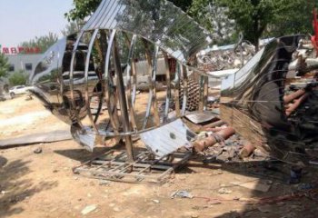 小區(qū)魚形雕塑，拉絲海洋雕塑，抽象效果