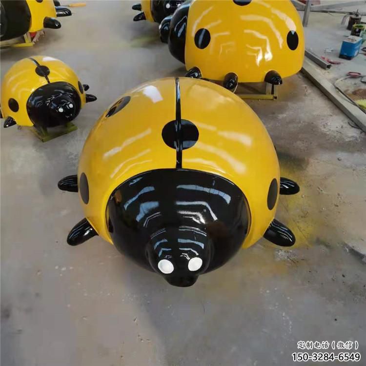 庭院瓢蟲雕塑，鍍金歐式雕塑，彩繪形式