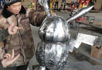 公園機(jī)器人雕塑廠家 戶外卡通雕塑 抽象動漫雕塑