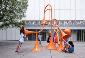 大型喇叭雕塑 歐式步行街雕塑 彩繪景觀雕塑