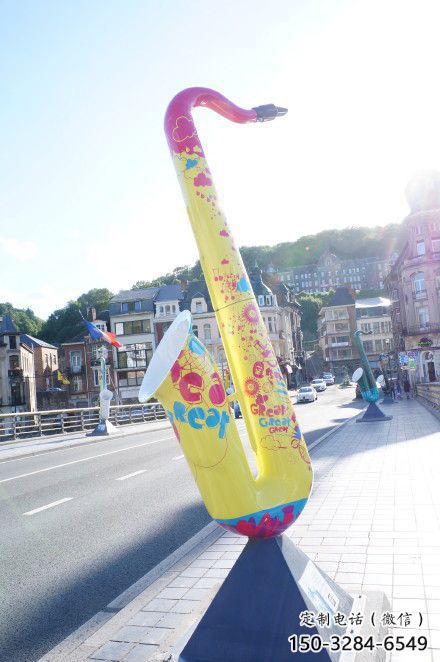 拉絲薩克斯雕塑 鏤空創(chuàng)意西方樂隊雕塑 別墅區(qū)西方樂隊雕塑