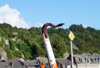 大型薩克斯雕塑 鍛造發(fā)光樂器雕塑 房地產(chǎn)西方樂隊(duì)雕塑