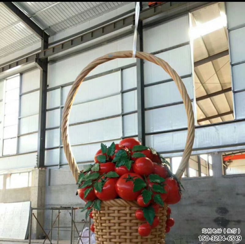 果籃雕塑定做，城區小品，景觀草莓果籃雕塑定價