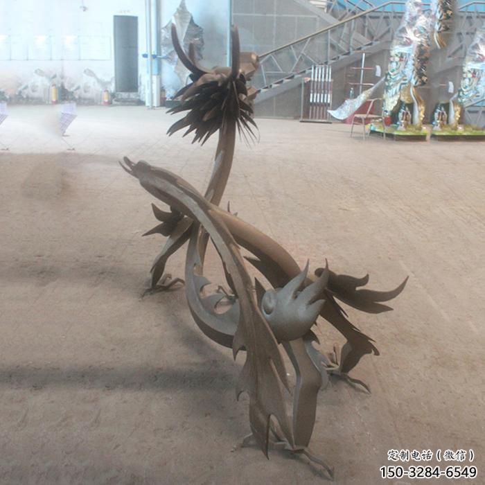 幾何恐龍雕塑供應(yīng)，城區(qū)小品，鐵藝恐龍雕塑制造商