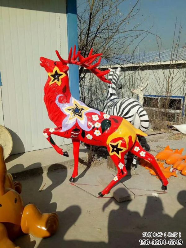 梅花鹿雕塑精品，標識雕塑，小區玻璃鋼梅花鹿雕塑供給