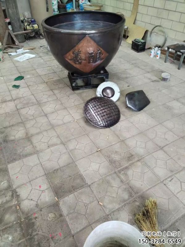 鑄鐵缸雕塑實(shí)景