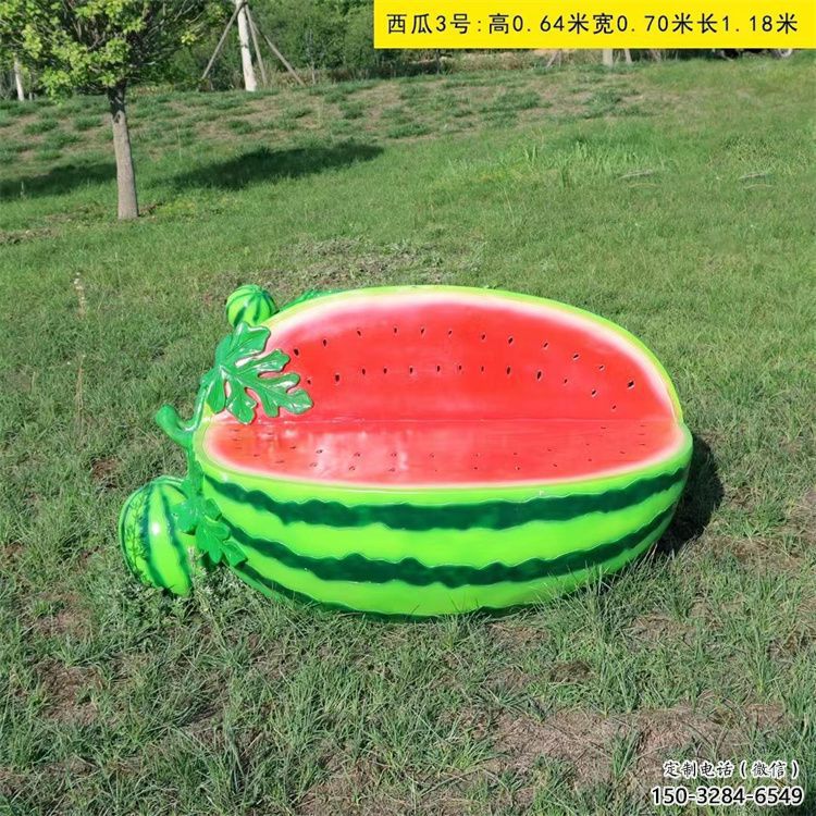 西瓜坐凳雕塑，仿真景觀雕塑，抽象效果