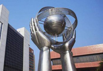 地球儀雕塑定做，小區擺件，鏡面手托地球儀雕塑制作