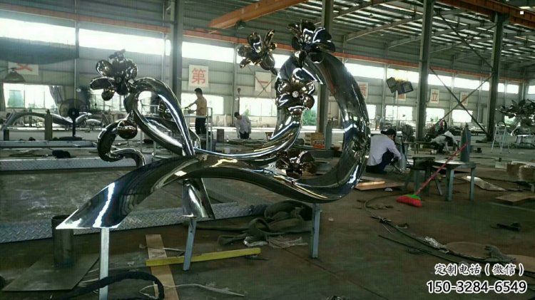 梧桐花雕塑制作廠家，城市裝飾，鏡面梧桐花雕塑標準