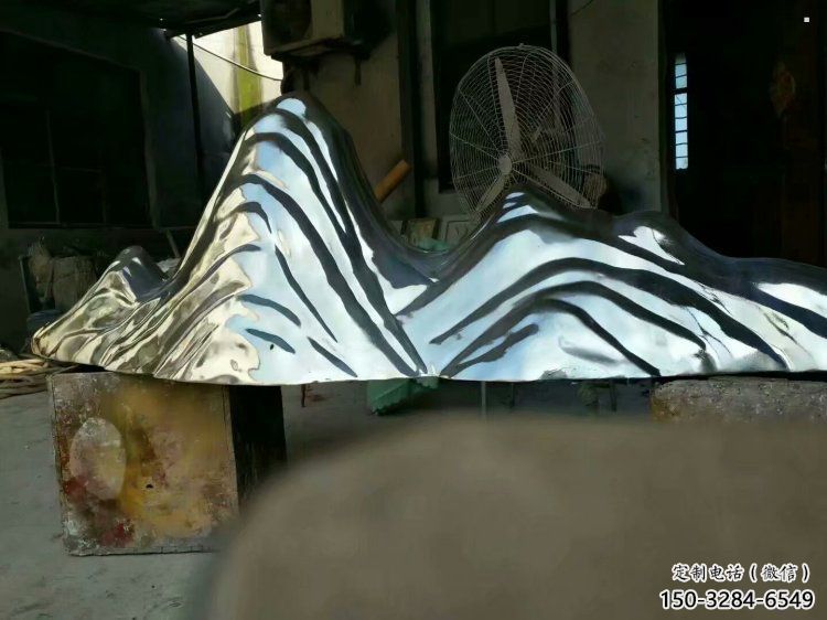 冷飲店假山雕塑，鍍銅景觀雕塑，鏡面工藝