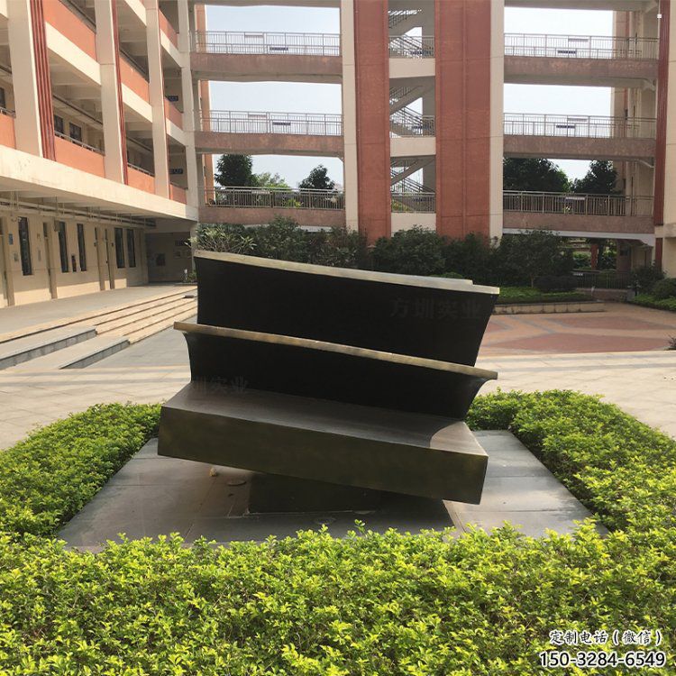大型疊書雕塑常用，戶外擺放，疊書銅雕塑廠家