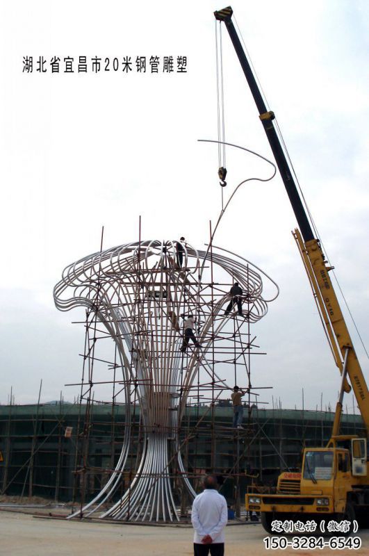 遮陽(yáng)樹(shù)雕塑廠(chǎng)，露天雕塑，金屬鏤空遮陽(yáng)樹(shù)雕塑訂做