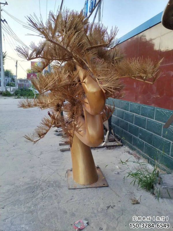 庭院松樹雕塑