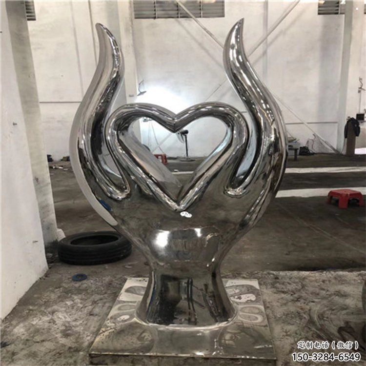 大型心形雕塑常用，戶外擺放，鏡面心形雕塑展示專供