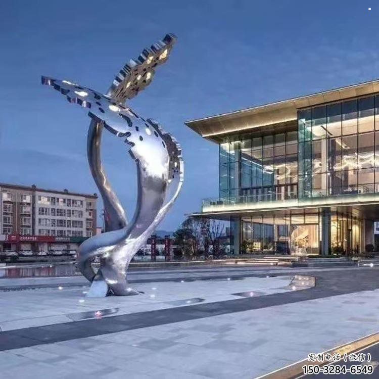 大型羽毛雕塑