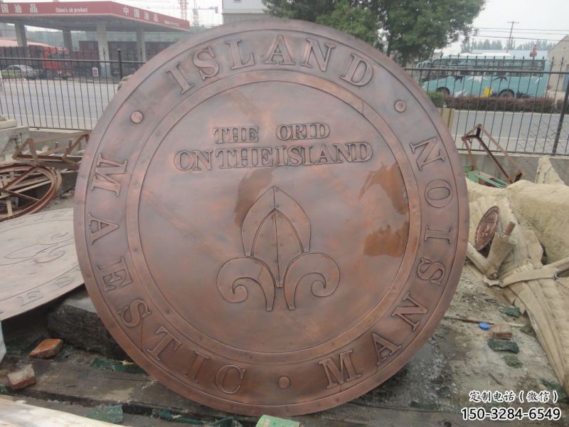 梅州彩繪校徽雕塑