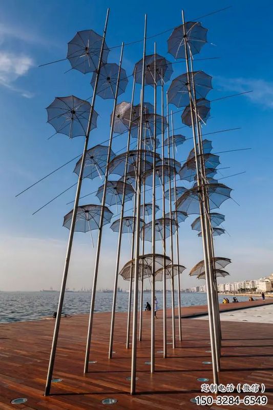 臨高步行街雨傘雕塑