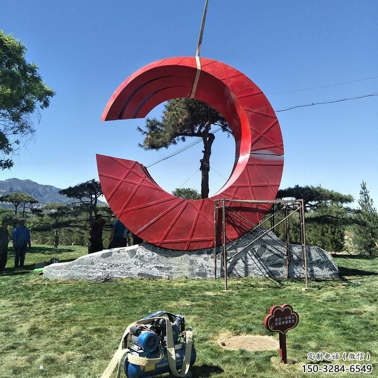 遼陽草地精神堡壘雕塑