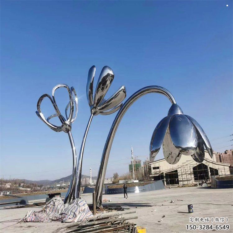 煙臺百合花雕塑承接，城市裝飾，大型不銹鋼百合花雕塑公司