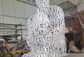 太原大型鏤空人物雕塑常用，戶外擺放，鐵藝字母人物雕塑展示