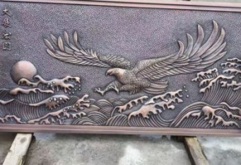 上城老鷹浮雕訂做，景區(qū)雕塑，鍛銅動物浮雕定價