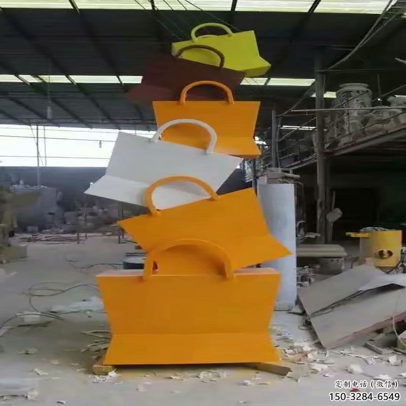 江北烤漆挎包雕塑制造商，室外軟裝，景觀挎包雕塑制作